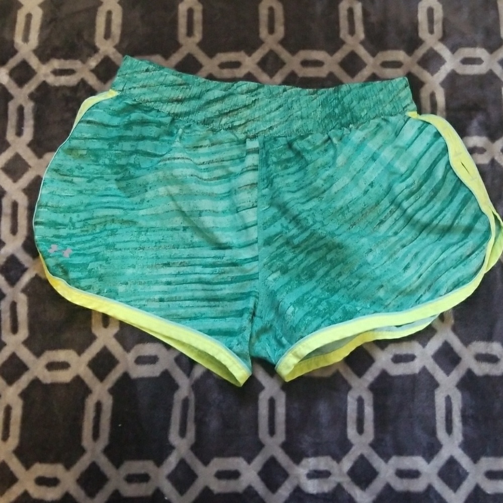 Under Armour Short